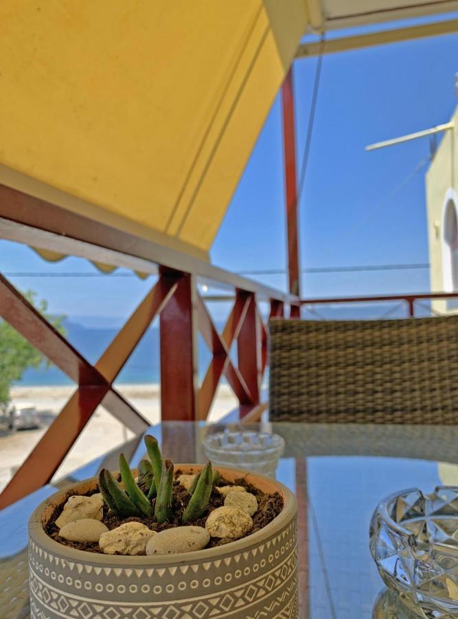 Akrotiri Rooms Агиокампос Екстериор снимка