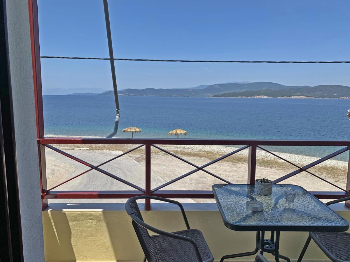 Akrotiri Rooms Агиокампос Екстериор снимка