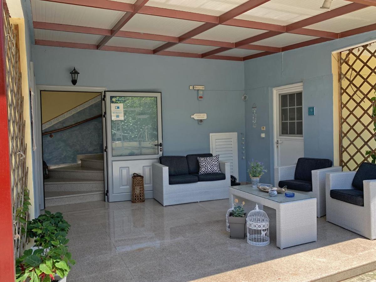 Akrotiri Rooms Агиокампос Екстериор снимка