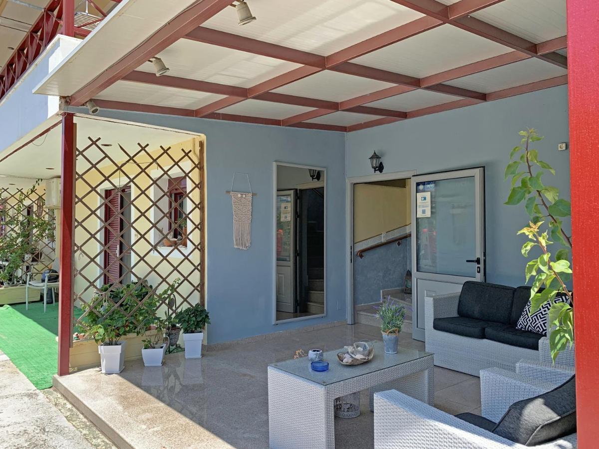 Akrotiri Rooms Агиокампос Екстериор снимка