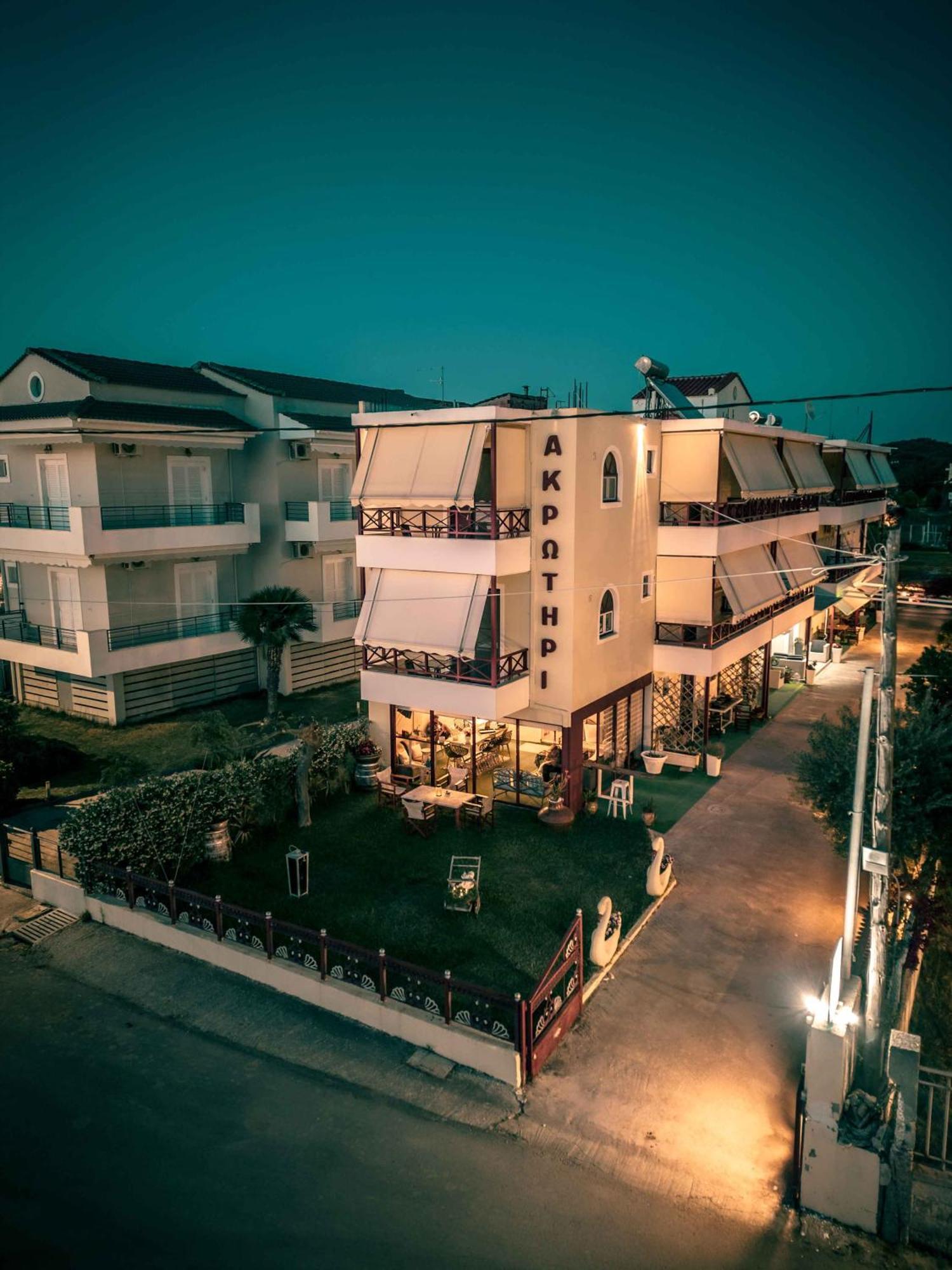 Akrotiri Rooms Агиокампос Екстериор снимка